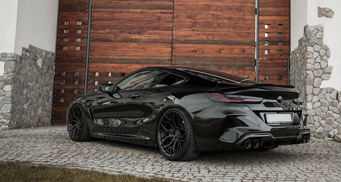 Die von KW automotive unter anderem auch in der Erstausrüstung des BMW M4 GTS entwickelte Dämpfertechnologie sorgt auch bei hohen Geschwindigkeiten für ein deutliches Plus an Kurvenstabilität.