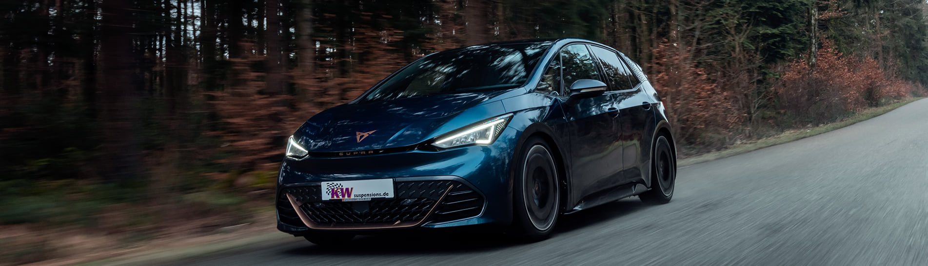 Immer mehr Fahrerinnen und Fahrer von Elektroautos wie etwa dem Tesla Model 3 finden Gefallen an Automobilzubehör. Jetzt gibt es KW Gewindefahrwerke auch für das Elektroauto Cupra Born.