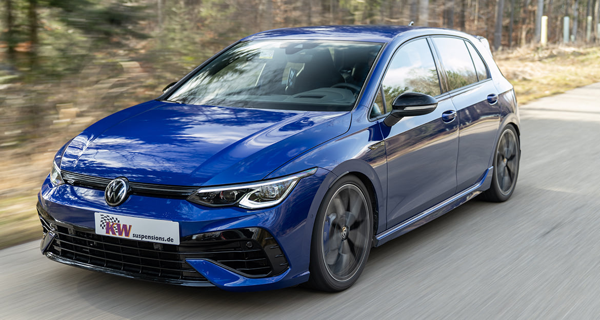 Mit allen für den VW Golf 8 GTI inklusive GTI Clubsport (CD) erhältlichen vier KW Gewindefahrwerken wird die Straßenlage auf der Autobahn, Landstraße und auch auf Nebenstraßen deutlich sportlicher.