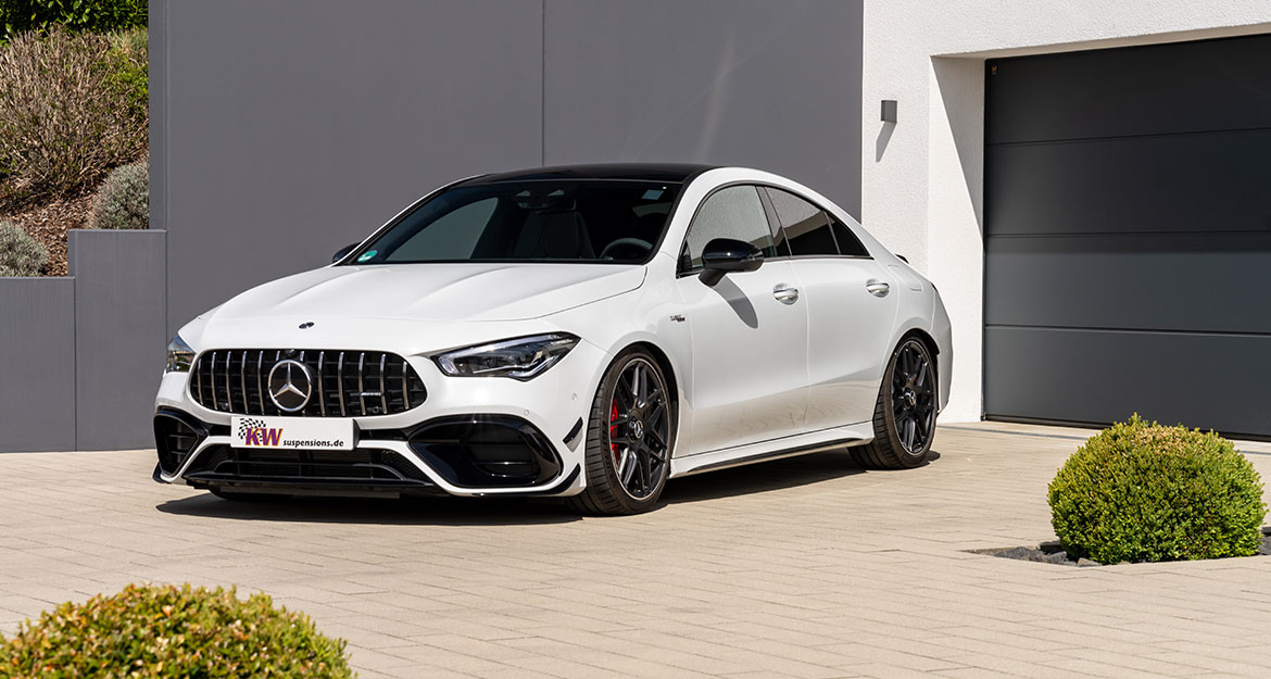 Bei Kauf und fachgerechtem Einbau beim zertifizierten KW Fachhandelspartner kann die bekannte KW-5-Jahres-Zusatzgarantie beantragt werden. Dies gilt auch beim KW V3 für den Mercedes-AMG CLA 45 4MATIC+