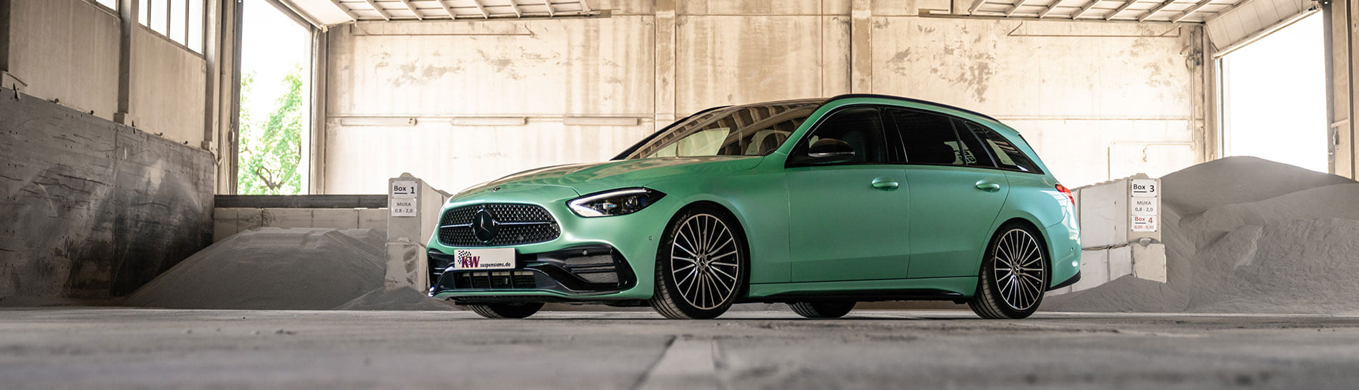 Die Mercedes-Benz C-Klasse als T-Modell mit KW V3 Fahrwerk / The Mercedes-Benz C Class station wagon with KW V3 coilovers