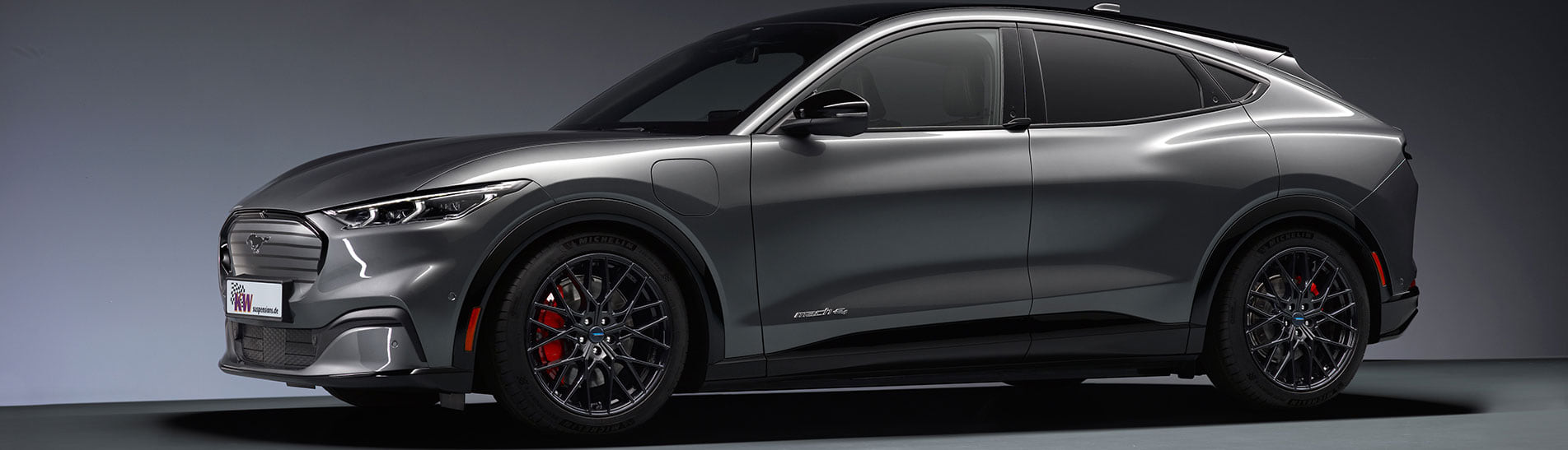 KW automotive ist der erste Fahrwerkhersteller der für den Ford Mustang Mach-E ein Gewindefahrwerk mit Teilegutachten im Lieferangebot hat.