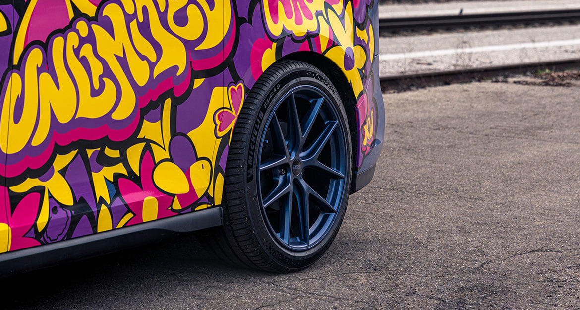 Die BBS Unlimited CI-R Räder in 21 Zoll stammen aus der brandneuen BBS Unlimited Serie, bei der jedes Rad auf nahezu jedes Rad mit 5-Loch-Befestigung passt