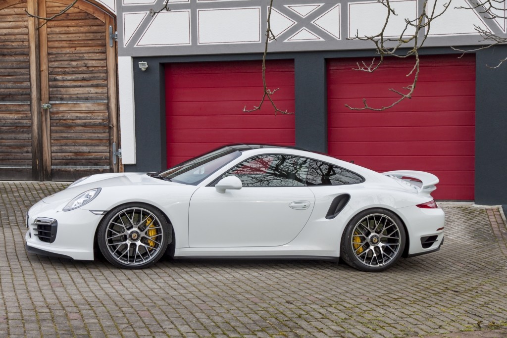 Für jeden Porsche 911 entwickelt KW das ideale Fahrwerk-Upgrade