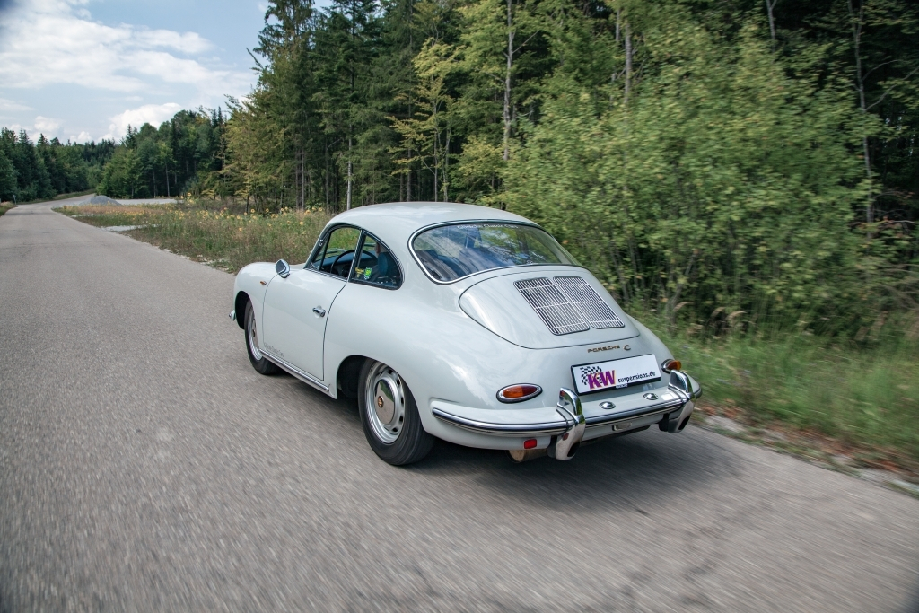 Für alle Porsche 356 - vom Urmodell über A-Modell, B-Modell, C-Modell und auch Speedster, Cabriolet und den Sportversionen sind die KW Klassik Dämpfer im Lieferangbot.