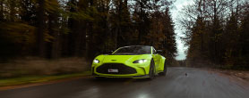 Der stark limitierte Aston Martin Vantage V12 kann nun mit unseren KW Tieferlegungsfedern ausgestattet werden für einen maximal sportlichen Look